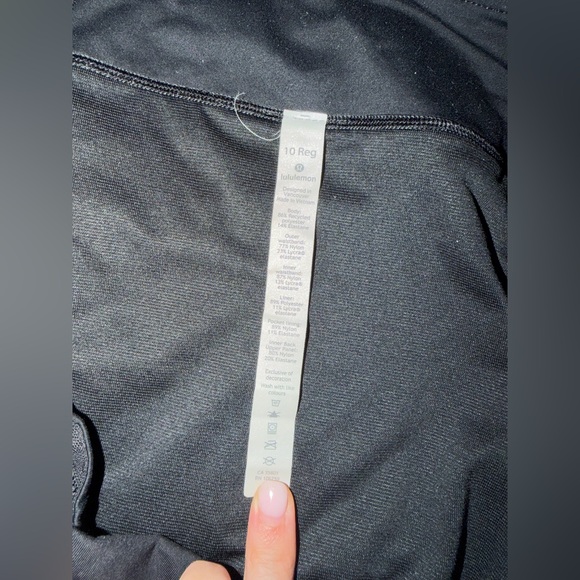 Lululemon Speed Up Short 2.5" - Picture 8 of 9